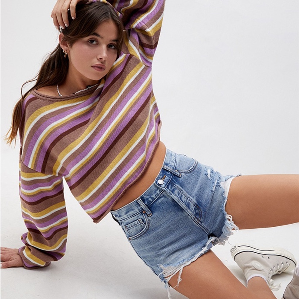 Pacsun distressed Emma destructed high shorts Size 22 NWT